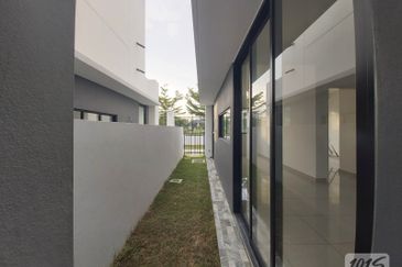 Sencilia @ Eco Sanctuary