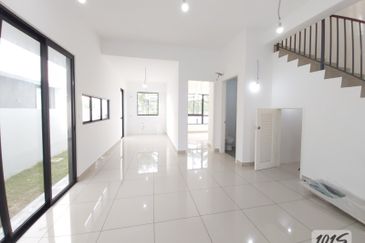 Sencilia @ Eco Sanctuary