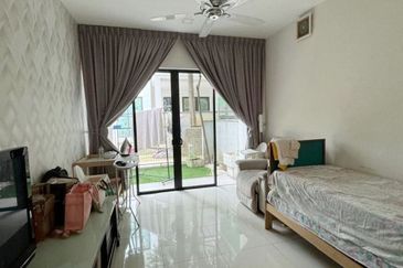 Duta Villa, Setia Alam