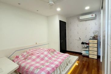 Duta Villa, Setia Alam