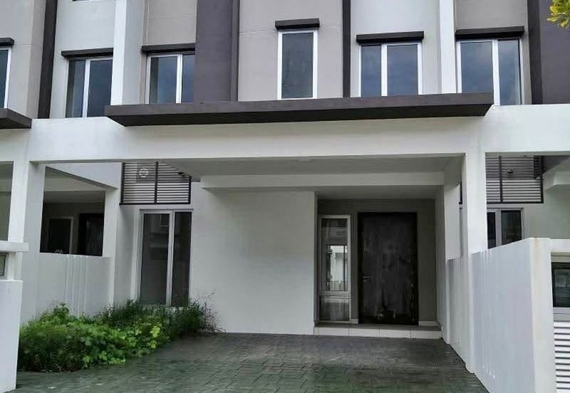 Arahsia Residences, Tropicana Aman