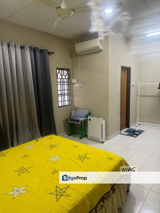 Bandar puteri klang selangor jalan kerongsang 2 storey house for sale 20x75 renovated klang, Selangor, Klang