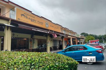 Zapin, Bandar Bukit Raja