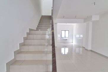 Robin @ Bandar Rimbayu