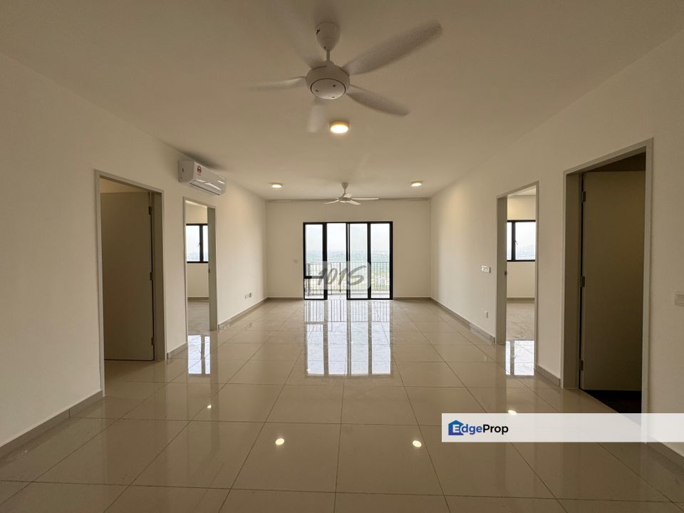 Duduk seruang eco sanctuary kuala langat selangor partially furnish for sale, Selangor, Kuala Langat