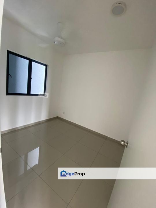 Duduk seruang eco sanctuary kuala langat selangor partially furnish for sale, Selangor, Kuala Langat