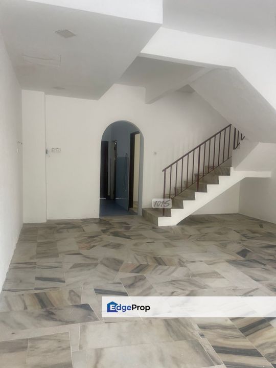 Pekan meru klang selangor 2 storey terrace house for sale 18x65 klang, Selangor, Klang