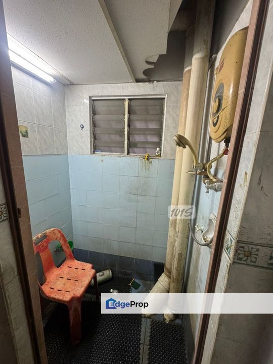 Taman pendamar indah 2 port klang selangor flat ground floor for sale limited unit, Selangor, Port Klang