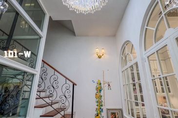 Duta Villa, Setia Alam