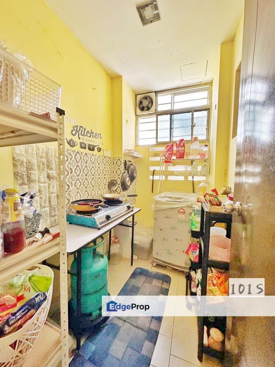 Lagoon suites kota kemuning selangor 2r2b freehold kota kemuning prime location, Selangor, Kota Kemuning