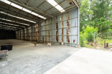 TAMAN INDUSTRIAN ALAM JAYA BANDAR PUNCAK ALAM