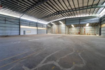 TAMAN INDUSTRIAN ALAM JAYA BANDAR PUNCAK ALAM