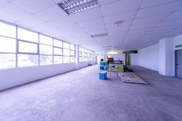 TAMAN INDUSTRIAN ALAM JAYA BANDAR PUNCAK ALAM