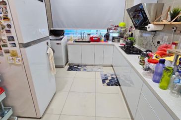 Endlot With Fully Furnish Tip Top Condition 2 Sty Setia Wawasan 