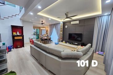 Endlot With Fully Furnish Tip Top Condition 2 Sty Setia Wawasan 