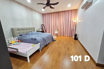 Endlot With Fully Furnish Tip Top Condition 2 Sty Setia Wawasan 