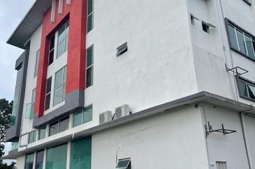 Elite 33 Signature Business Park