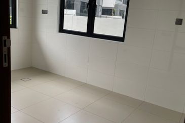 Dremien @ Eco Ardence