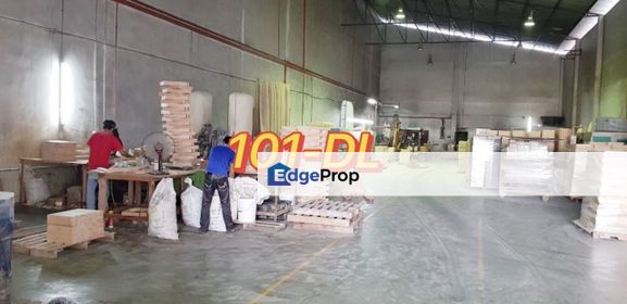 1.5 Storey Semi-D Factory Warehouse at Meru Klang, Selangor, Klang