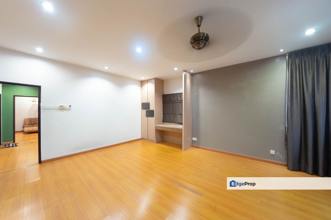 For Sale Double Storey Semi-D House Aman Perdana Klang, Selangor, Klang