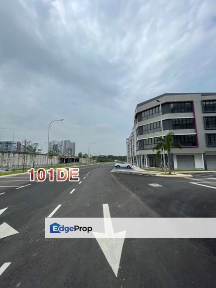 Whole block available at Arena Xchange, Warisan Puteri, Sepang, Selangor, Sepang