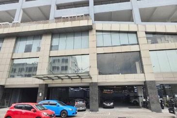 Dataran Otomobil, Seksyen 15