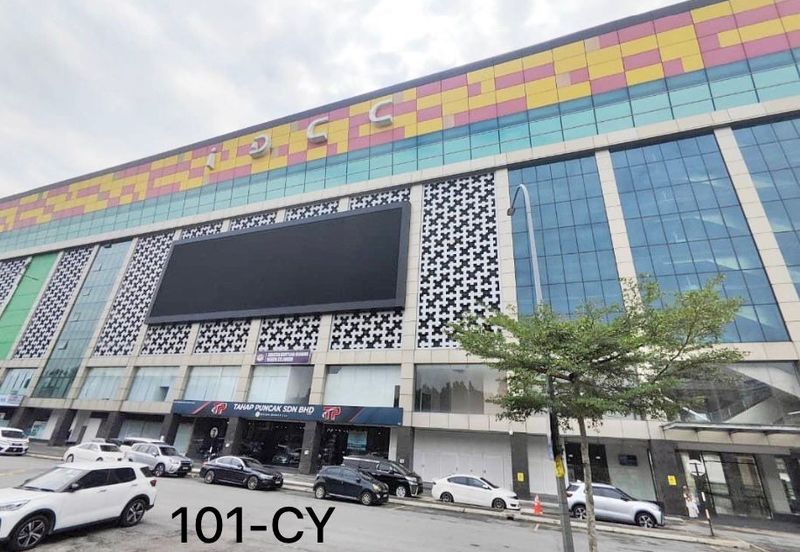 Dataran Otomobil, Seksyen 15