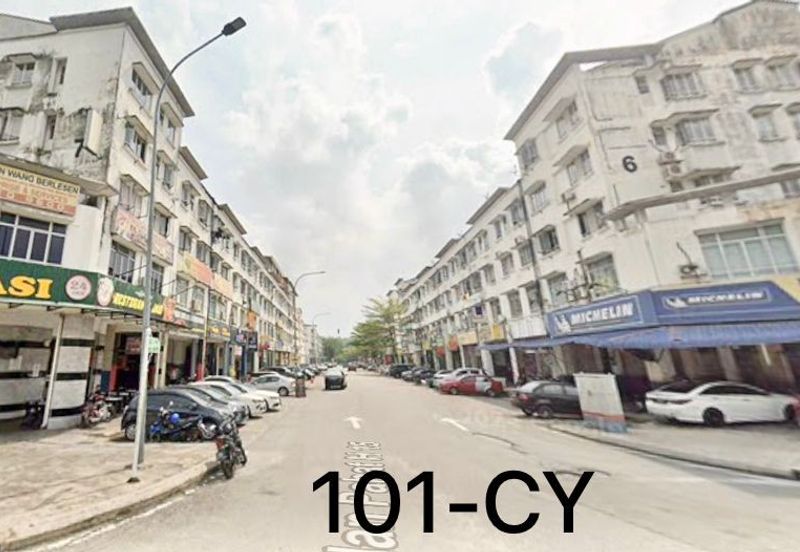 Dataran Otomobil, Seksyen 15