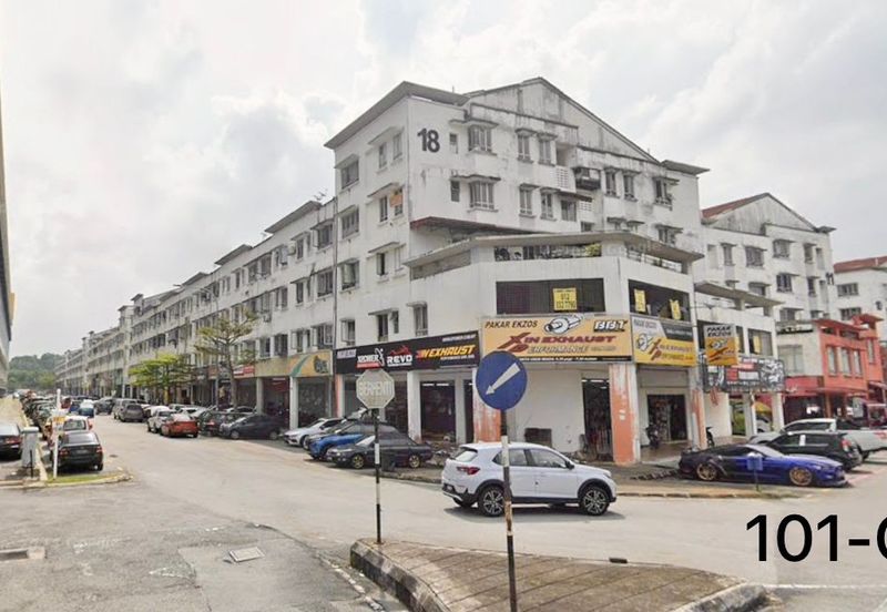 Dataran Otomobil, Seksyen 15