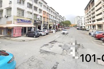 Dataran Otomobil, Seksyen 15