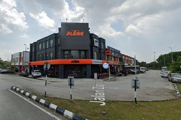 {Strategic Location} 1st Floor Shop Office for Sales @ Bandar Bukit Raja, Zapin
