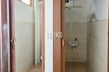 Flat Alam Perdana , Bandar Puncak Alam.