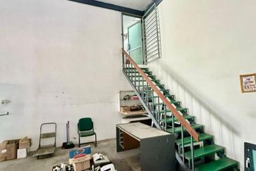 Ready Unit! Factory @ Batu 4, Kapar, Klang Utama, Klang to Let (can rent floors seperately)