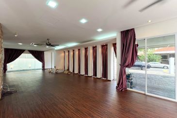 Bungalow Size! @ D'Kayangan, Seksyen 13 Shah Alam