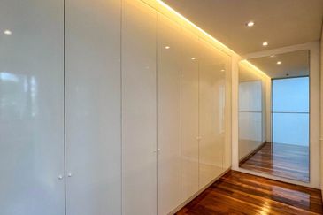 Bungalow Size! @ D'Kayangan, Seksyen 13 Shah Alam