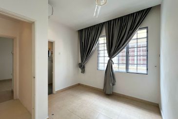 Bungalow Size! @ D'Kayangan, Seksyen 13 Shah Alam