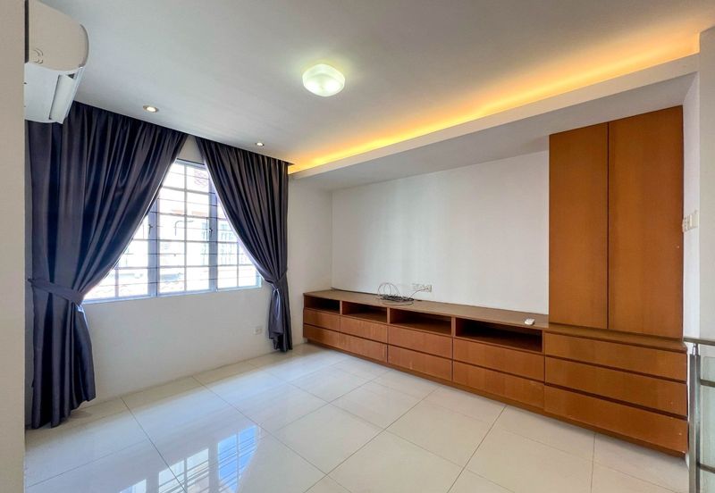 Bungalow Size! @ D'Kayangan, Seksyen 13 Shah Alam