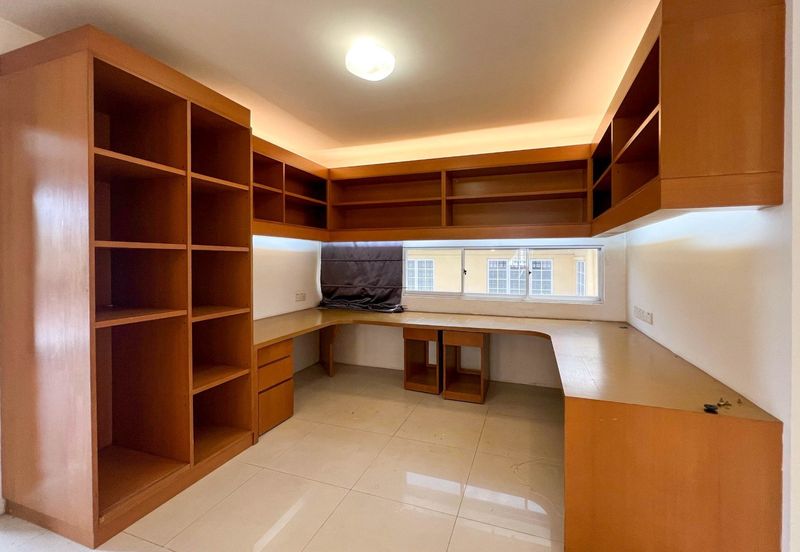 Bungalow Size! @ D'Kayangan, Seksyen 13 Shah Alam