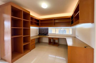 Bungalow Size! @ D'Kayangan, Seksyen 13 Shah Alam