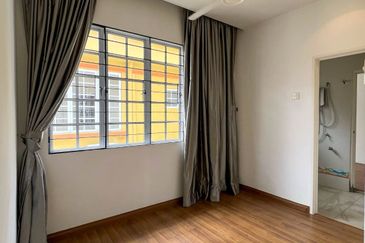 Bungalow Size! @ D'Kayangan, Seksyen 13 Shah Alam