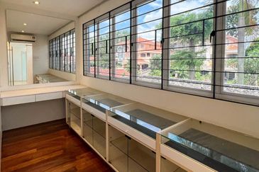 Bungalow Size! @ D'Kayangan, Seksyen 13 Shah Alam