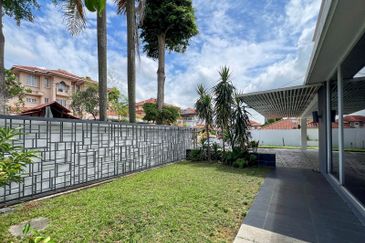 Bungalow Size! @ D'Kayangan, Seksyen 13 Shah Alam