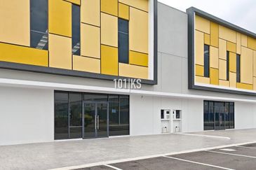 CORNER LOT Semi D Factory  Central Gate, Eco Business Park V,  Bandar Puncak Alam