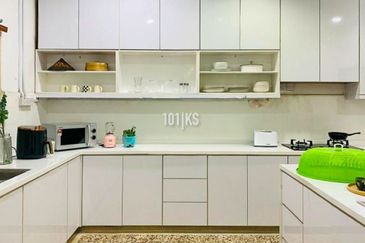 BIG LAND AREA! Single Sty Corner Bungalow Taman Gembira , Klang