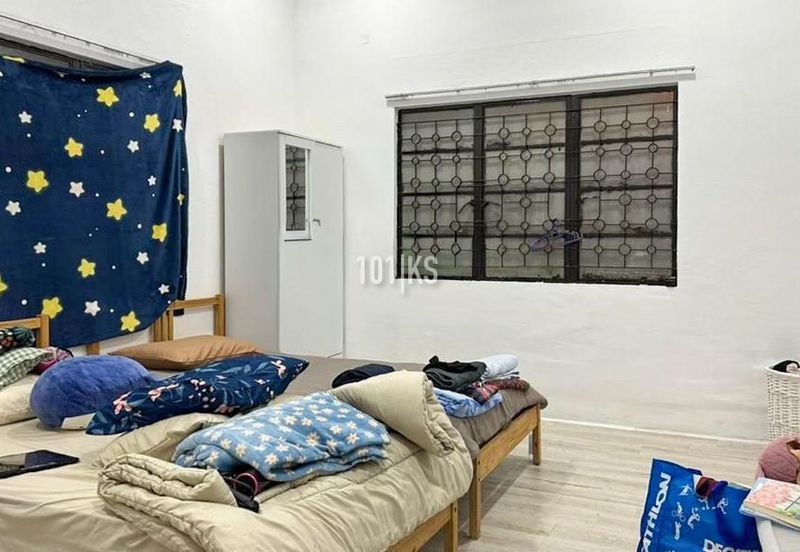 BIG LAND AREA! Single Storey Bungalow Corner Lot! Taman Gembira Klang