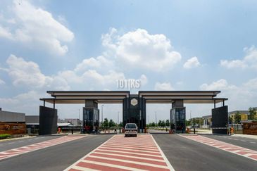 Type 1½ Storey Semi D Factory! ECO BUSINESS PARK V, Puncak Alam