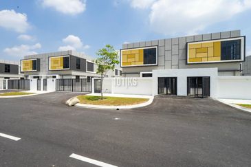 Type 1½ Storey Semi D Factory! ECO BUSINESS PARK V, Puncak Alam