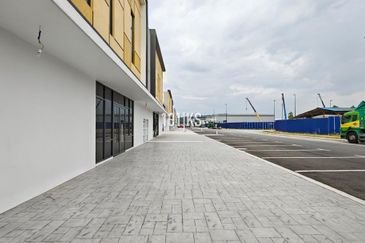 BRAND NEW  Eco Business Park V , Bandar Puncak Alam