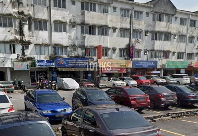 Ground Floor Shoplot To LET! Taman Sri Serdang , Seri Kembangan
