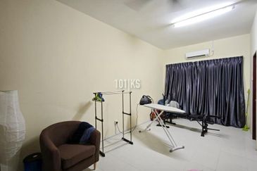 2 Sty Semi D CORNER LOT!  Mohd Tahir , Taman Saujana , Klang